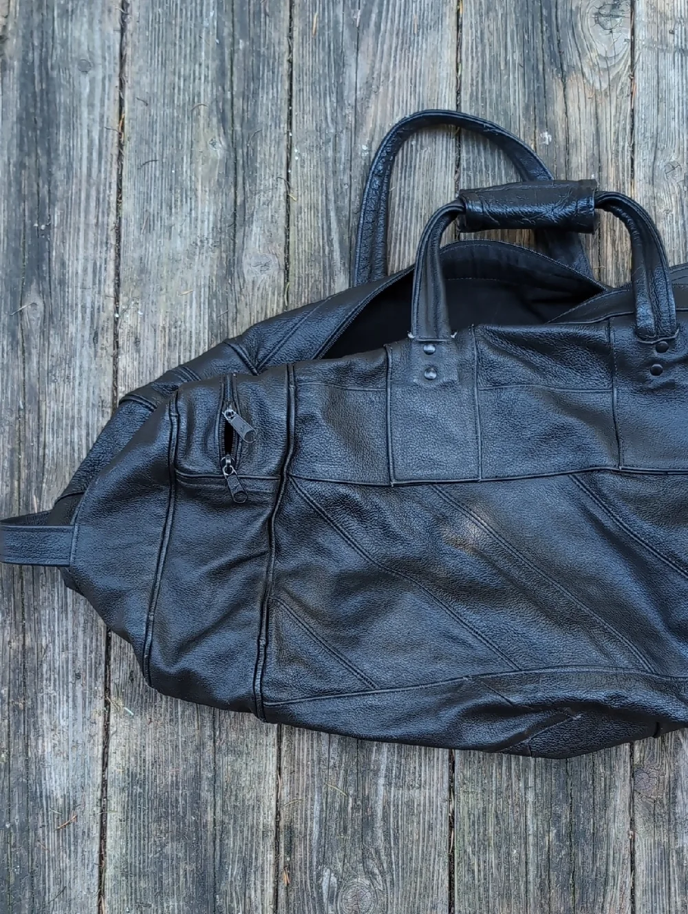 Vintage spacious leather